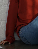 Светр у теракотовому кольорі